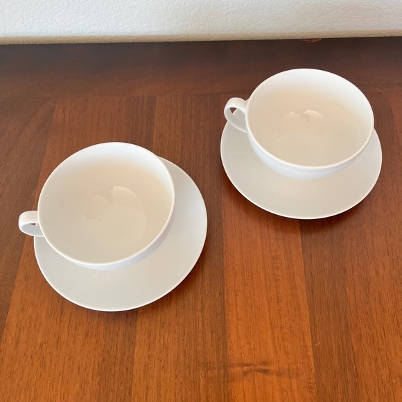 2 Piece Cups Set Crate and Barrel Cappuccino Cup White with Matching Plates - Picture 7 of 14
